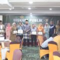 Ketua PW ISMI Sumut Prof. Nispul Khoiri bersama narasumber Seri Diskusi PW ISMI Sumut, Kamis (23/7/2026).(HO/kaldera)
