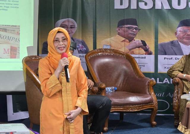Prof. Silvana Sinar, Ph.D saat menjadi narasumber dalam Seri Diskusi PW ISMI Sumut, yang dihadiri Prof Nispul Khoiri, di Seri Diskusi PW ISMI Sumut, Kamis (23/7/2026).(HO/kaldera)