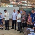 Gubernur Sumatera Utara Muhammad Bobby Afif Nasution meninjau langsung sekolah yang berada di Jalan Hilimbowo, Desa Tetehosi Maziaya, Kecamatan Sitolu Ori, Kamis (6/8/2026).