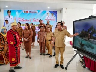 Wagub Surya Perkuat UHC di Nias Barat, Target Naik ke Kategori Utama