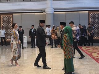 Gubernur Bobby Lantik Timur Tumanggor Jadi Pj Sekda, Ingatkan Jaga OPD dan Pengelolaan Anggaran
