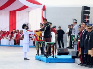 Bobby Nasution Pimpin Upacara HUT RI dari Tengah Lapangan, Tekankan Inflasi dan Pemerataan Pembangunan