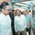 Rico Waas Apresiasi Pameran Foto “Prahara Pulau Emas”