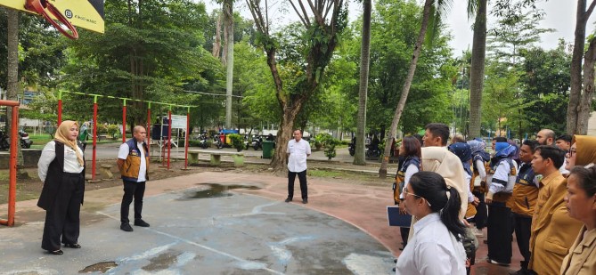 Badan Pendapatan Daerah (Bapenda) Kota Medan bersama Kelurahan Babura, Kecamatan Medan Baru, memperkuat sinergi untuk mempercepat penerimaan Pajak Bumi dan Bangunan (PBB) melalui kegiatan opsir dan pemantauan langsung di lapangan, Rabu (26/8/2026).