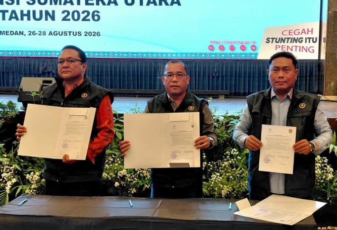Wakil Bupati Deli Serdang Lom Lom Suwondo dalam Rapat Koordinasi Teknis dan Advokasi Pencegahan dan Percepatan Penurunan Stunting Regional Sumatera Tahun 2026 di Ballroom Grand Mercure Hotel Medan, Kamis (27/8/2026).