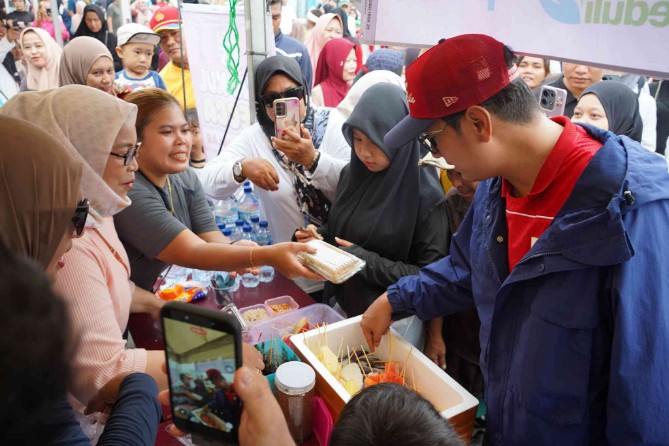 Car Free Day (CFD) yang digelar di Jalan Sumatera, Kecamatan Medan Belawan, Minggu (30/8/2026), dipadati lebih dari 6.000 warga.