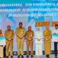 Pemerintah Provinsi Sumatera Utara menyalurkan dana hibah kepada 567 penerima yang terdiri dari rumah ibadah, yayasan pendidikan, lembaga keagamaan, hingga mahasiswa penerima beasiswa.