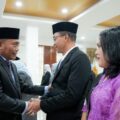 Wakil Bupati Deli Serdang Lom Lom Suwondo melantik lima pejabat pimpinan tinggi pratama (JPT) dan 12 pejabat fungsional di lingkungan Pemerintah Kabupaten Deli Serdang, Senin (31/8/2026).