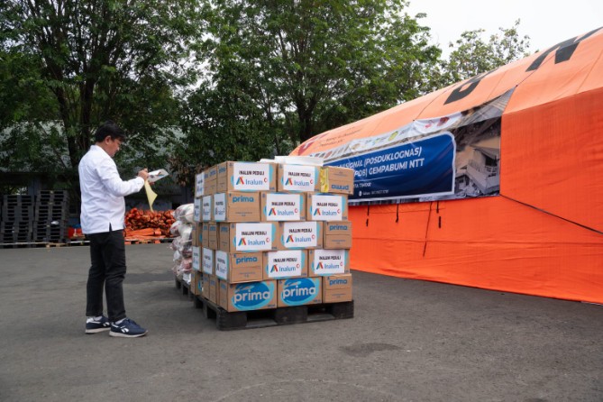 PT Indonesia Asahan Aluminium (Persero) atau INALUM mengirim bantuan senilai Rp252 juta dan menerjunkan sembilan relawan untuk membantu penanganan korban gempa bumi di Nusa Tenggara Timur (NTT).