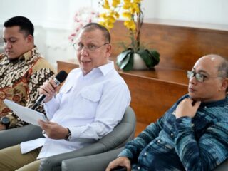 10 Gubernur se-Sumatera Teken Kesepakatan Pembangunan di Medan
