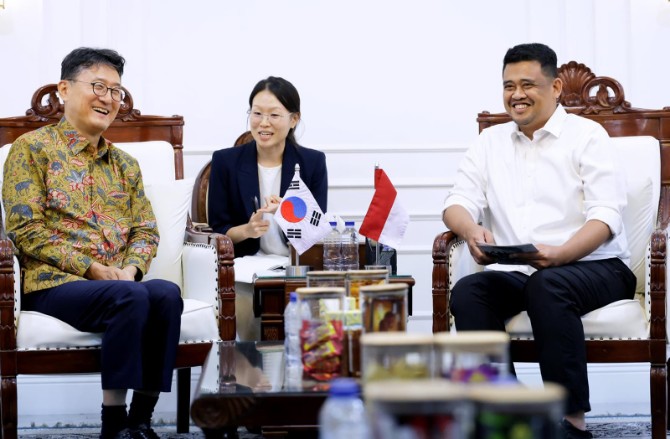 Penandatanganan MoU dilakukan dalam pertemuan Bobby Nasution dengan Duta Besar Korea Selatan untuk Indonesia, Yoon Soongu, di Kantor Gubernur Sumut, Jalan Diponegoro, Medan, Selasa (8/9/2026) malam.