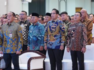Cegah Korupsi, Rico Waas Teken Komitmen Benahi Tata Kelola Pemko Medan