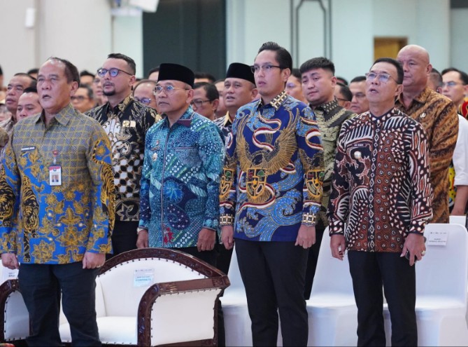 Rapat Koordinasi Penguatan Tata Kelola Pemerintahan Daerah dan Pencegahan Korupsi di Aula Raja Inal Siregar, Kantor Gubernur Sumut, Kamis (17/9/2026).