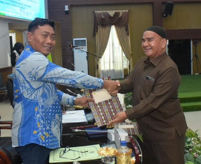 DPRD Kabupaten Deli Serdang menyetujui enam rancangan peraturan daerah (Ranperda) untuk ditetapkan menjadi peraturan daerah (Perda), termasuk pemekaran Kecamatan Percut Sei Tuan dan pembentukan Kecamatan Percut Deli.