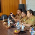 Rapat evaluasi triwulan II Komisi 4 DPRD Medan bersama Dinas SDABMBK Kota Medan di ruang rapat Komisi 4 DPRD Medan, Senin (21/9/2026).