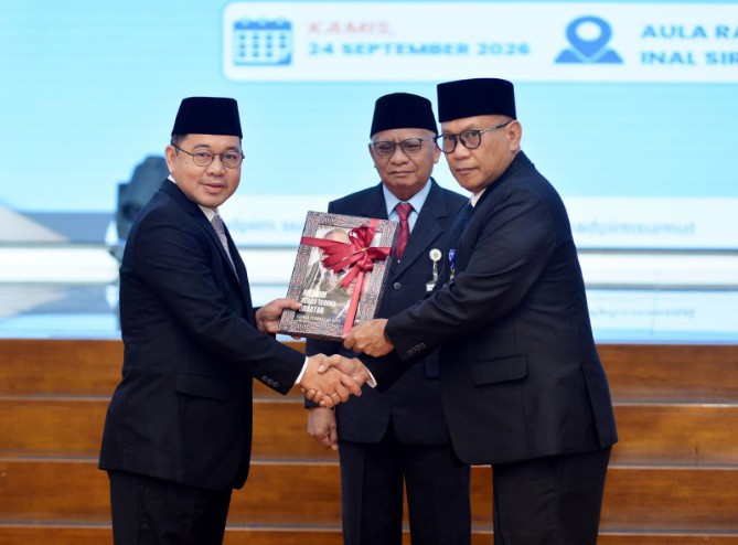 Wakil Gubernur Sumatera Utara (Wagub Sumut) Surya mengukuhkan Rusdy Sofyan sebagai Kepala Perwakilan Badan Pengawasan Keuangan dan Pembangunan (BPKP) Sumut, Kamis (24/9/2026).