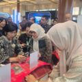 Destry mengunjungi booth Pemkot Medan dalam kegiatan FEKDI 2026 yang berlangsung di Jakarta International Convention Center (JICC), Jakarta, 24-26 September 2026.