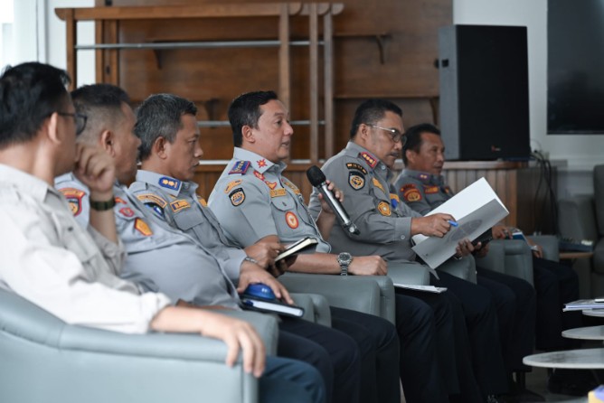 Pemerintah Provinsi Sumatera Utara melalui Dinas Perhubungan (Dishub) Sumut menyiapkan 33 unit bus perintis yang akan beroperasi di lima kabupaten pada 2026.