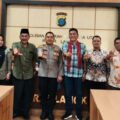 Persadaan Merga Silima (PMS) Kabupaten Langkat memperkuat komunikasi dengan jajaran Polres Langkat melalui audiensi yang berlangsung di Mapolres Langkat, Jumat (25/9/2026).