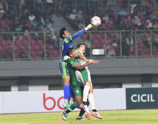 PSMS Medan pulang membawa tiga poin berharga dari markas Adhyaksa FC setelah menang tipis 1-0 pada pekan ketiga Pegadaian Championship 2026/2027 di Stadion Patriot Candrabhaga, Bekasi, Minggu (27/9/2026) malam.