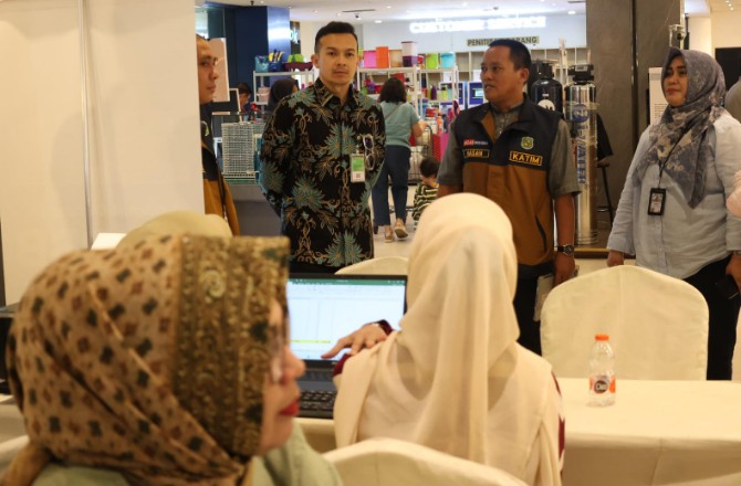 Bapenda membuka layanan Pojok PBB di sejumlah lokasi yang menjadi pusat aktivitas warga.