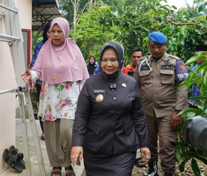 Plt Bupati Langkat Tiorita Br. Surbakti