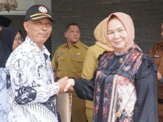 Tiorita Minta Tak Ada Anak Langkat Putus Sekolah, Pendidikan dan Moral Jadi Prioritas