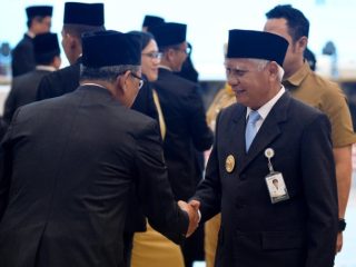 Wakil Gubernur Sumatera Utara (Wagub Sumut) Surya melantik 188 pejabat administrator dan pejabat pengawas di lingkungan Pemerintah Provinsi Sumatera Utara.