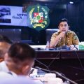 Pj Sekretaris Daerah Kota Medan Erfin Fachrurrazi saat memimpin rapat pembahasan RKAP PUD Pasar di Ruang Rapat II Kantor Wali Kota Medan, Selasa (6/10/2026). FOTO: Dinas Kominfo Medan