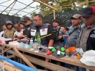 Enam Barak Narkoba di Serbajadi Dibumihanguskan, Pengguna Sabu Diciduk
