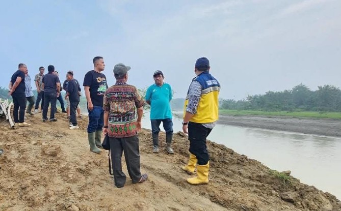 Perbaikan tanggul Paya Bunder di Kecamatan Padang Tualang, Kabupaten Langkat, mulai ditindaklanjuti setelah Plt Bupati Langkat Tiorita Br Surbakti mengajukan permohonan penanganan kepada Gubernur Sumatera Utara Muhammad Bobby Afif Nasution.