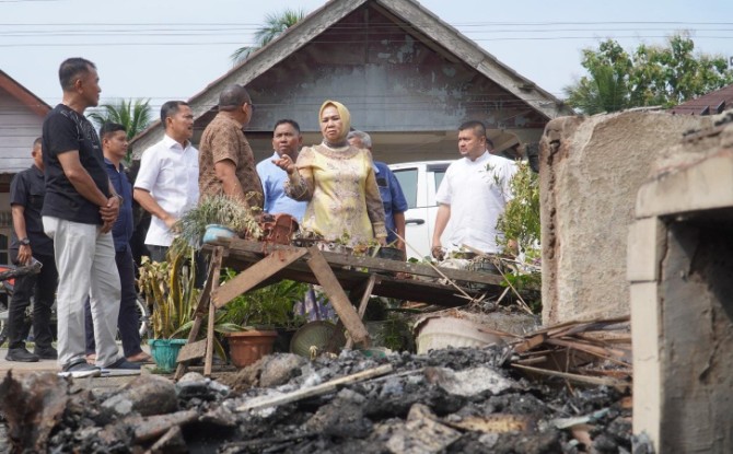 Kebakaran menghanguskan empat rumah warga di Dusun Pamah Tambunan, Desa Pamah Tambunan, Kecamatan Salapian, Kabupaten Langkat, Sabtu (24/10/2026).