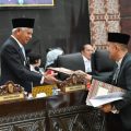 Wakil Gubernur Sumut Surya menyambut baik pembahasan revisi perda tersebut dalam Rapat Paripurna DPRD Sumut di Gedung DPRD Sumut, Medan, Rabu (28/10/2026).