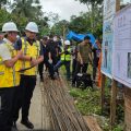 Gubernur Sumatera Utara Bobby Nasution meminta proyek pembangunan dinding penahan tanah (turap) di perbatasan Kabupaten Nias dan Nias Barat dipercepat.