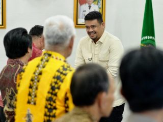 Gubernur Sumatera Utara Muhammad Bobby Afif Nasution menyiapkan skema pembiayaan alternatif di luar APBD untuk membangun fasilitas penunjang nelayan di Nias Selatan.